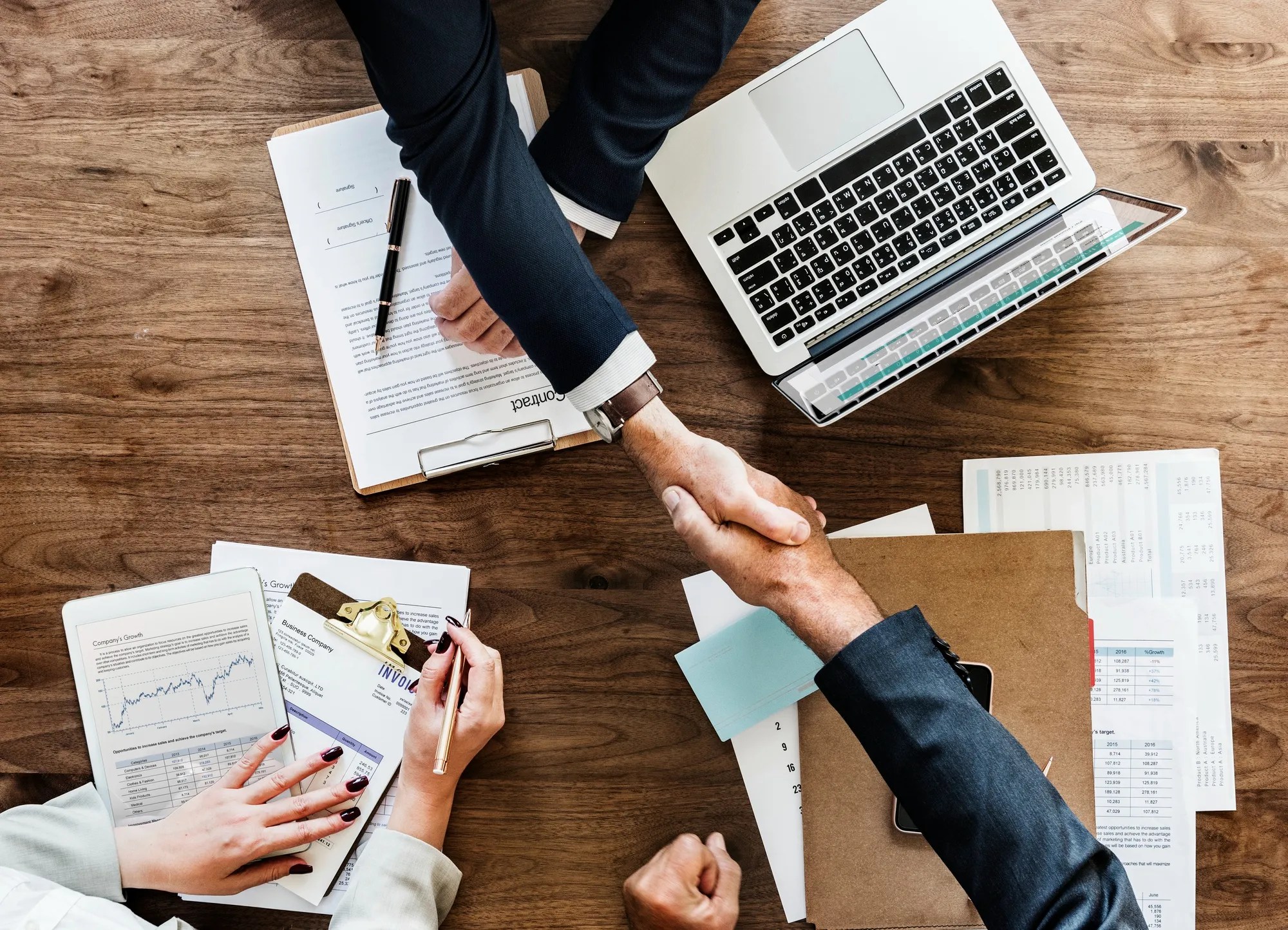 Understanding Employer of Record (EOR) Services: A Game-Changer for Global Hiring